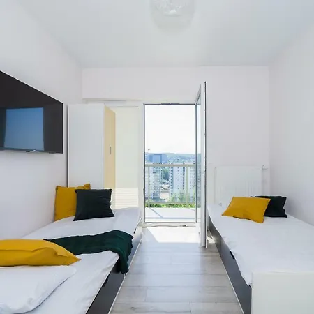Feel Summer Vibes At 3br Panoramic View Apartment